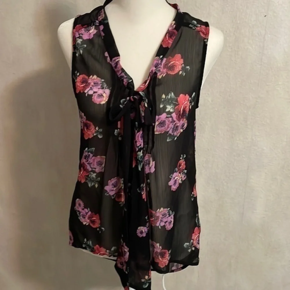 Xhilaration sheer button up sleeveless blouse